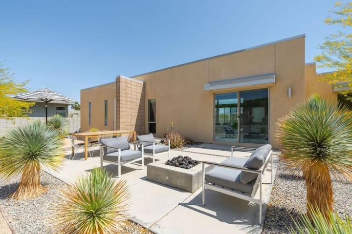 Chic Luxurious Desert Home- Private Pool Hot Tub Palm Springs Exteriér fotografie