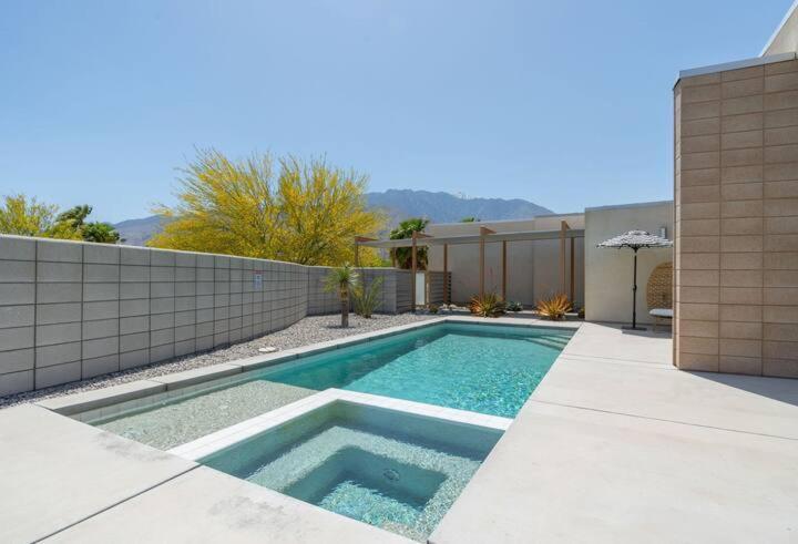 Chic Luxurious Desert Home- Private Pool Hot Tub Palm Springs Exteriér fotografie